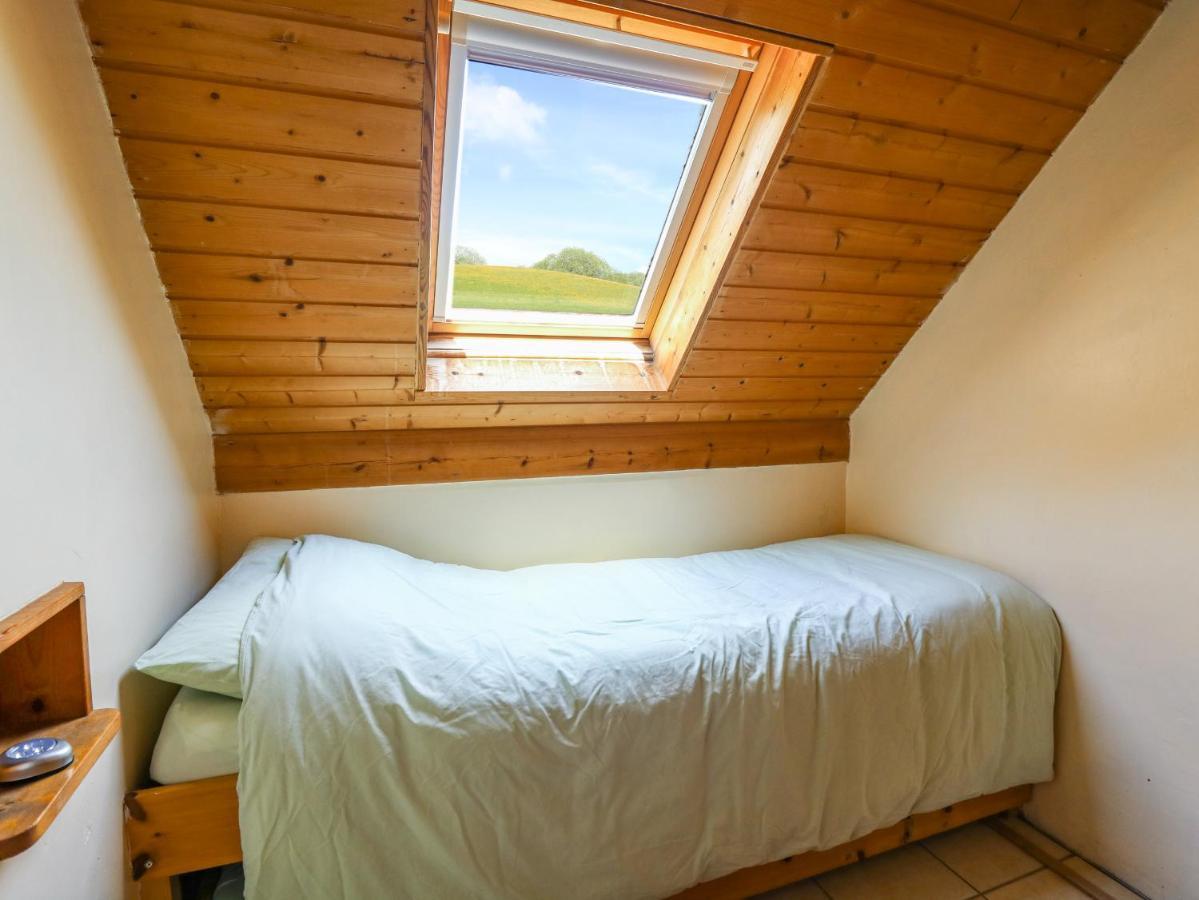 The Loft Apartment Llangunllo ภายนอก รูปภาพ