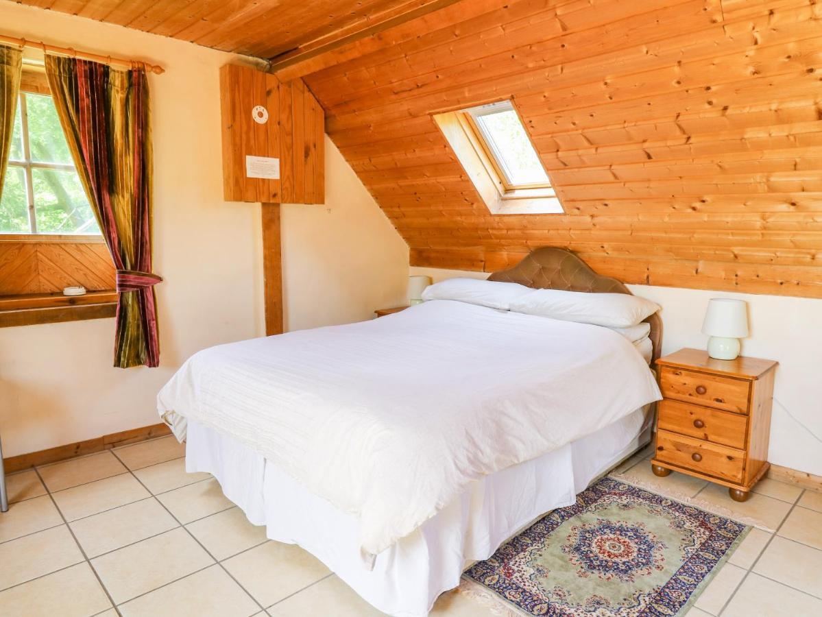 The Loft Apartment Llangunllo ภายนอก รูปภาพ